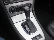 7-speed automatic transmission with manual mode and aluminum paddle shifters
