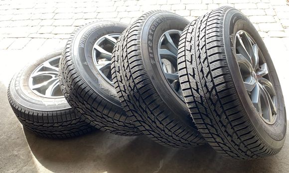 8Jx18 255/65R18 4x112 66.6mm center MB logo