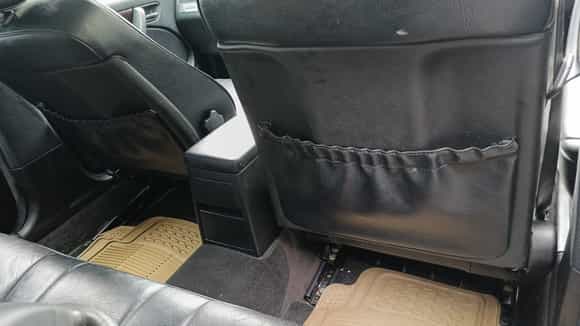 Fix the front seat rear pockets