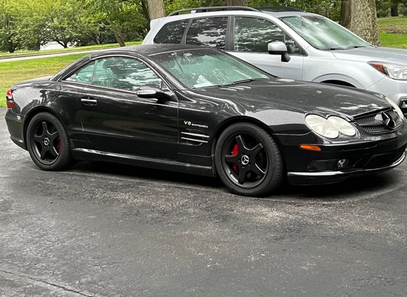 So, the timeless 2003 R230 style gets a minor facelift 20 years later, and it fits right in 2023. Now at 67k miles. Also dumped ABC suspension for Slivers Neomax coil overs (and no sway bars needed)