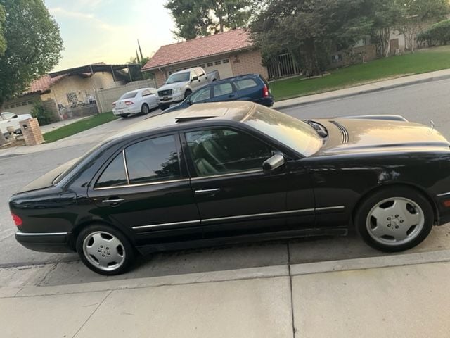 1999 Mercedes-Benz E300 - Black 1999 E300 W210 Turbodiesel 198k miles Monoblocks - Used - VIN WDBJF25H9XA871964 - 198,001 Miles - 6 cyl - 2WD - Automatic - Sedan - Black - Bakersfield, CA 93309, United States