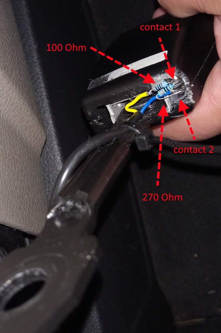 05-12 Mercedes A Class W169 front passenger side seat belt stalk catch receiver