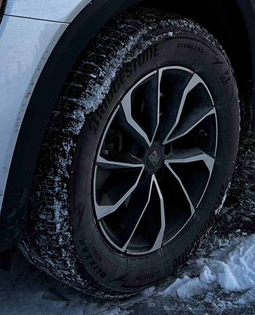 Wheels and Tires/Axles - 17 inch Snow tires Bridgestone Blizzak WS90 with Wheels GLB - Used - -1 to 2027  All Models - Bemidji, MN 56601, United States
