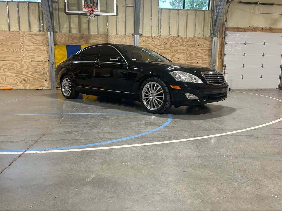 2008 Mercedes-Benz S550 - *Clean Title & Low Mileage* 2007 S550 - Used - VIN WDDNG71X07A131901 - 73,000 Miles - 8 cyl - 2WD - Automatic - Sedan - Black - Indianapolis, IN 46032, United States