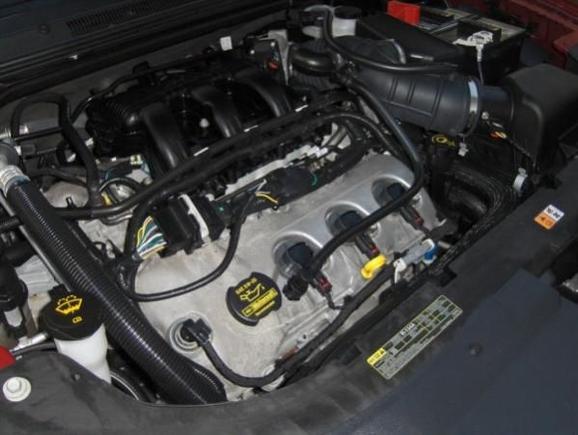 263 hp Duratec 35 Cyclone Engine, 4 cams, 24 valve