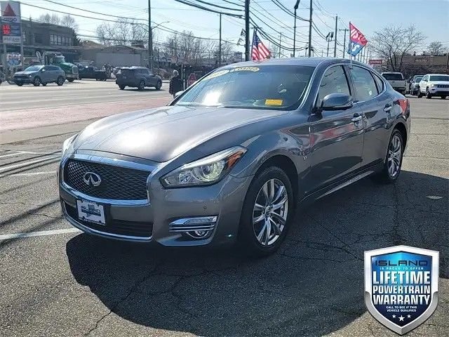 Got this 2019 infiniti Q70 luxe AWD 3.7l sedan on March 31 at Staten Island GMC NY with clean Carfax and personal use 72645 miles on the odometer for 14645 bucks. 