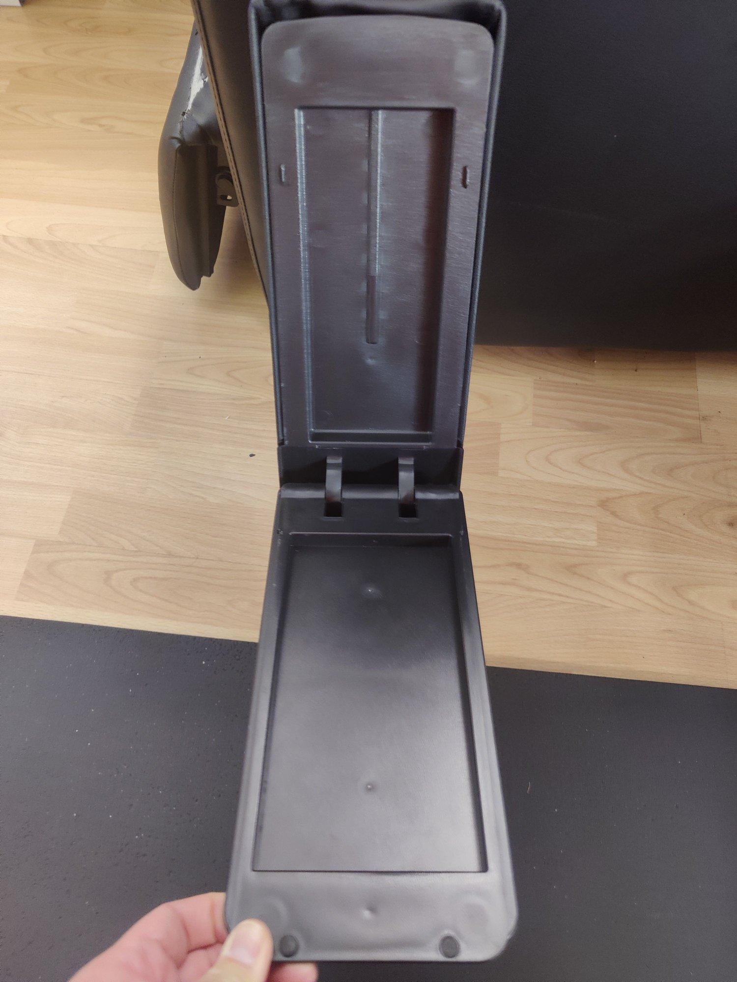 Interior/Upholstery - Armrests, armrests, armrests! - Used - All Years  All Models - Centrali, CA 93230, United States