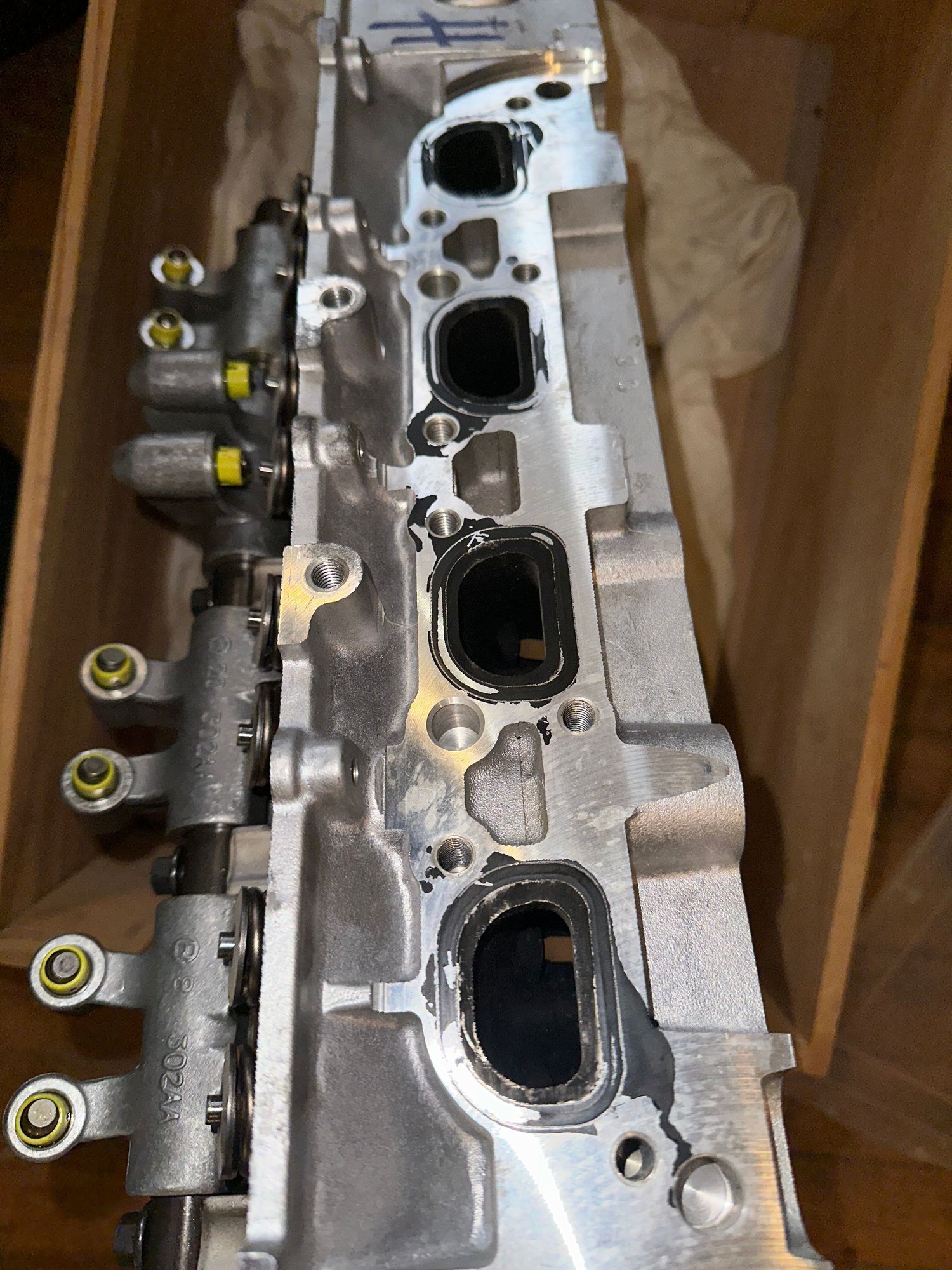 Engine - Internals - W11 (R53-R52S) Cylinder Head Take off - Used - 2002 to 2008 Mini R53: "Mk I" Mini Cooper S - Montreal, QC H3H2J2, Canada