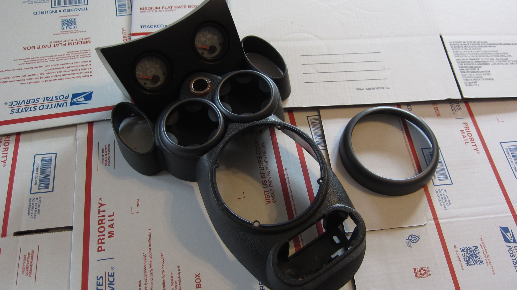 Interior/Upholstery - 2002-2006 MINI Cooper R50, R52, R53 Auxiliary Accessory Gauges, trim and console. - Used - All Years  All Models - All Years  All Models - All Years  All Models - Bryan, OH 43506, United States