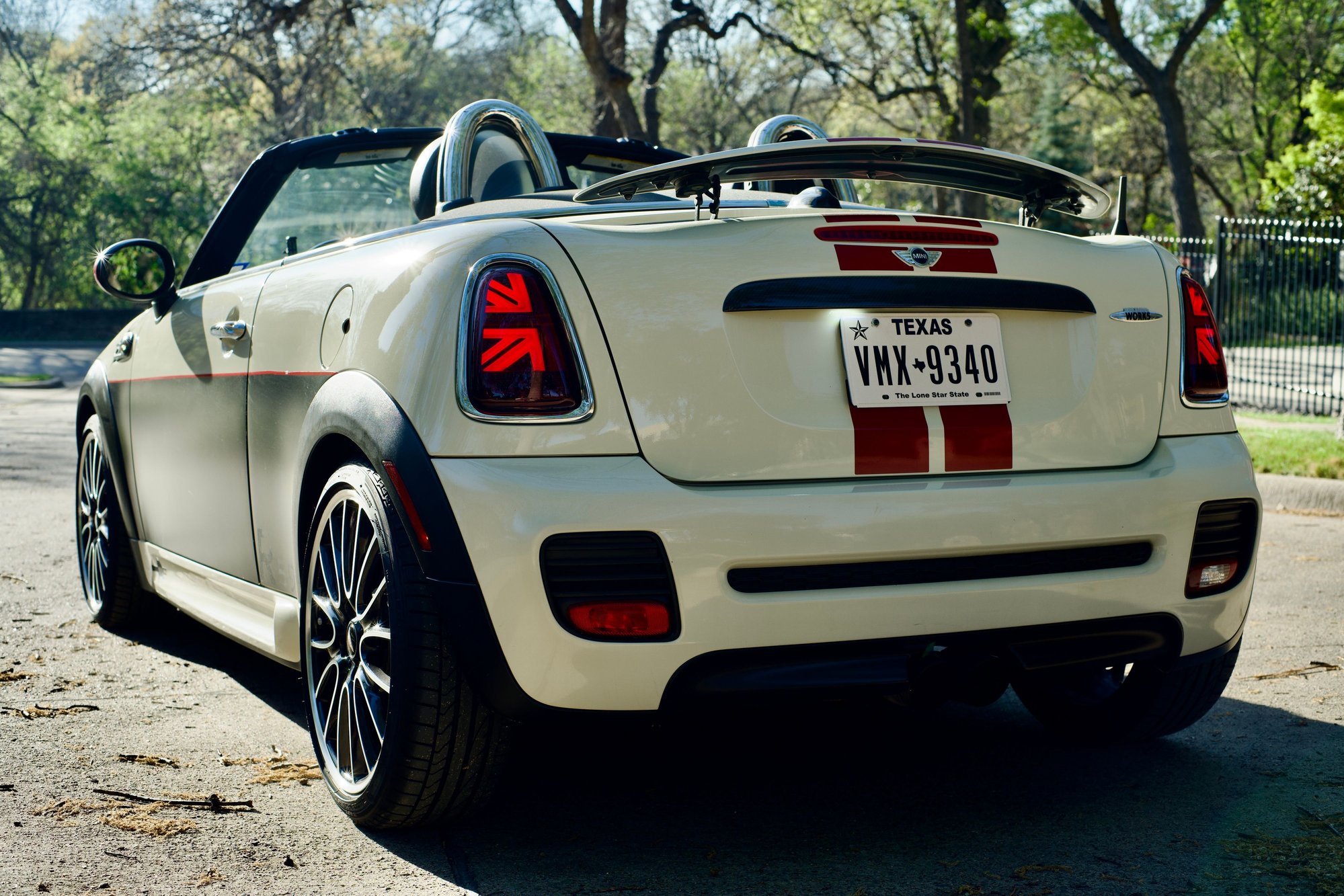 2014 Mini R59: Roadster - Mini r59 jcw - Used - VIN WMWSY9C54ET432672 - 69,000 Miles - 4 cyl - 2WD - Manual - Coupe - White - Richardson, TX 75080, United States