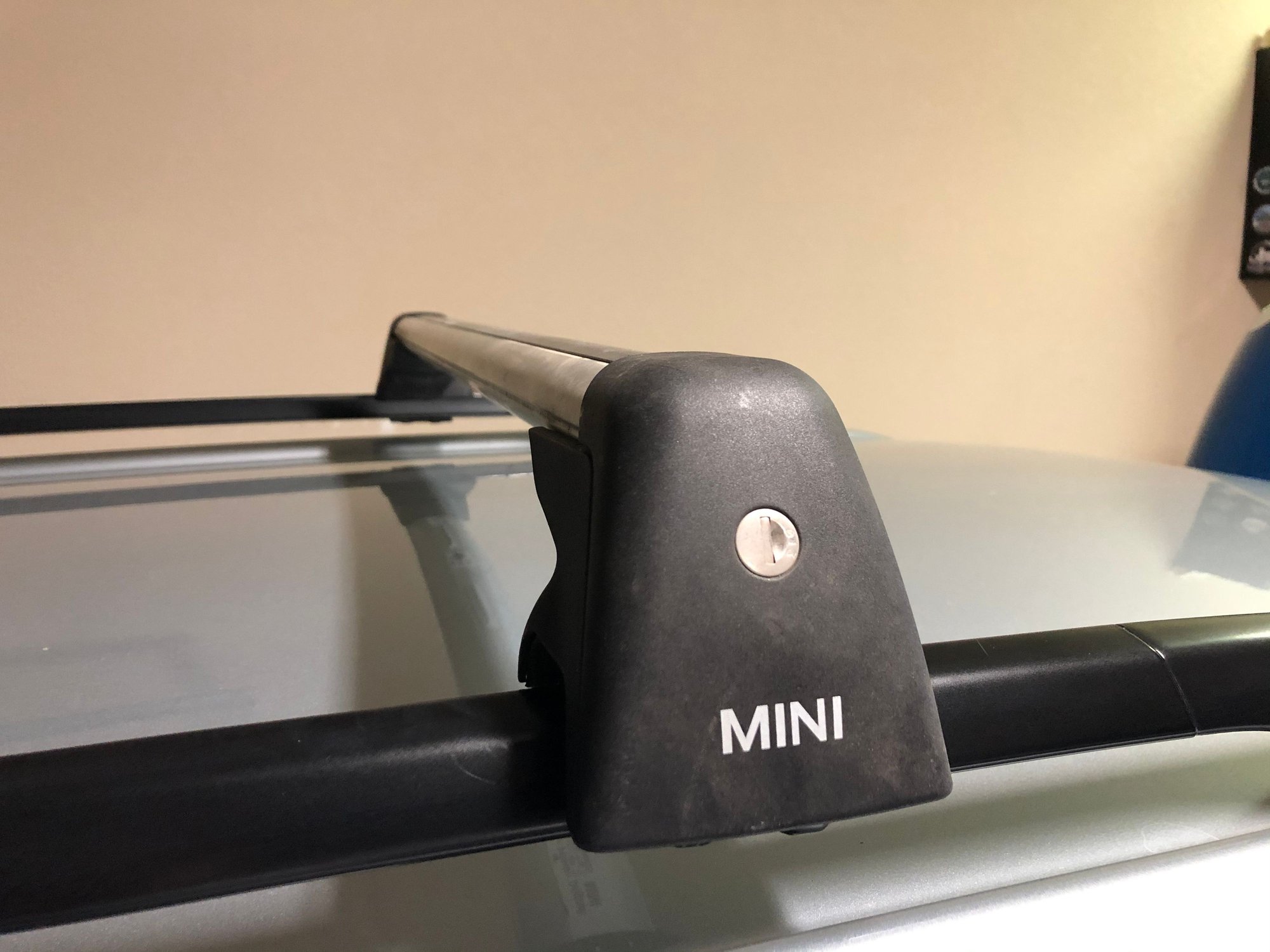 Accessories - Genuine MINI 2008-2014 CLUBMAN R55 Base ROOF RACK BARS 82710435867 W Side Rails - Used - 2008 to 2014 Mini Clubman - Austin, TX 78738, United States
