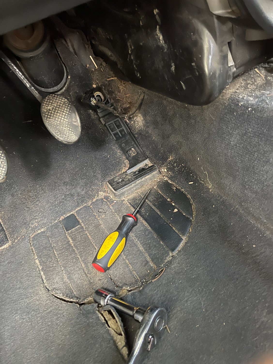 R50/R53 Removing Gas pedal North American Motoring