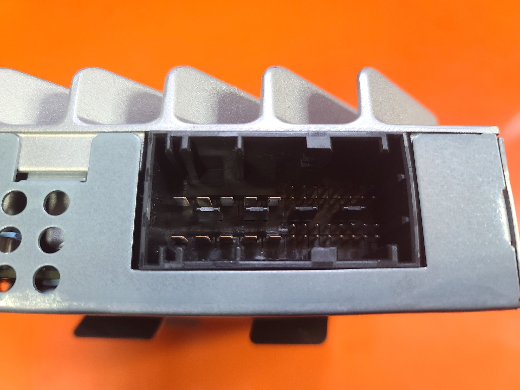 Audio Video/Electronics - Harmon kardon amplifier - Used - -1 to 2027  All Models - Greenfield, WI 53221, United States