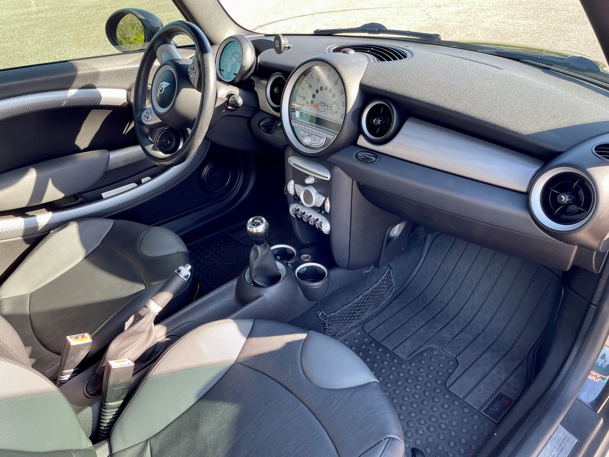 2007 Mini R56: "Mk II" Mini Hatch/Hardtop range - 2007 Mini Cooper S...Well Maintained - Used - VIN WMWMF73587TL86267 - 122,000 Miles - 4 cyl - 2WD - Manual - Hatchback - Black - Orlando, FL 32832, United States