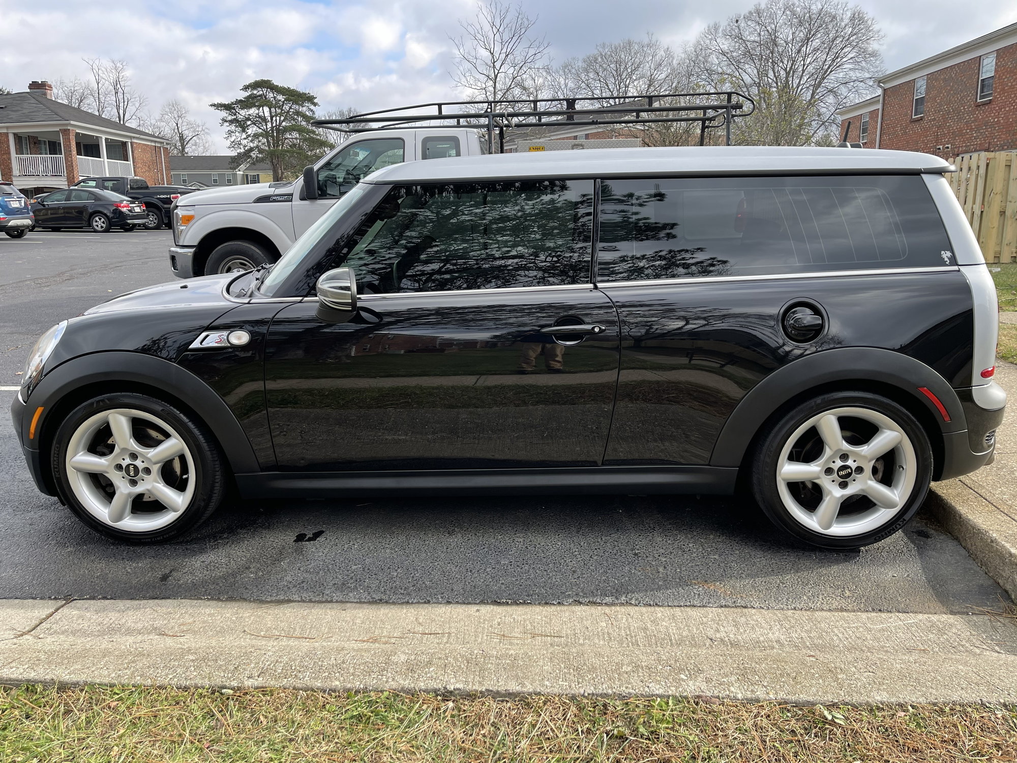 Window Tinting Cincinnati > Jay's Tint & Vinyl