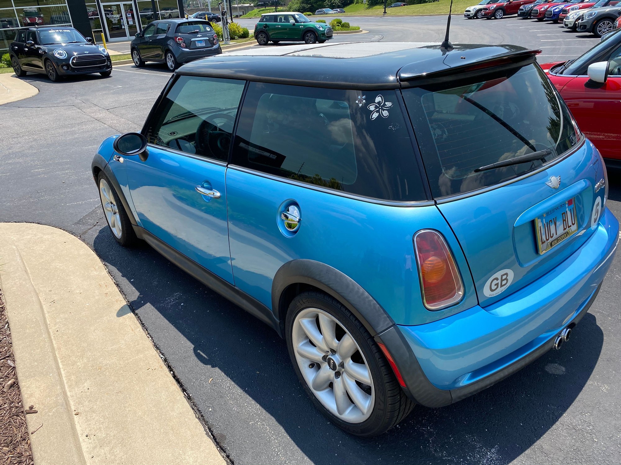 2003 Mini R53: "Mk I" Mini Cooper S - 2003 MINI Cooper S (not safe to drive) - Used - VIN WMWRE33493TD67670 - 104,324 Miles - 4 cyl - 2WD - Manual - Hatchback - Blue - St. Louis, MO 63143, United States