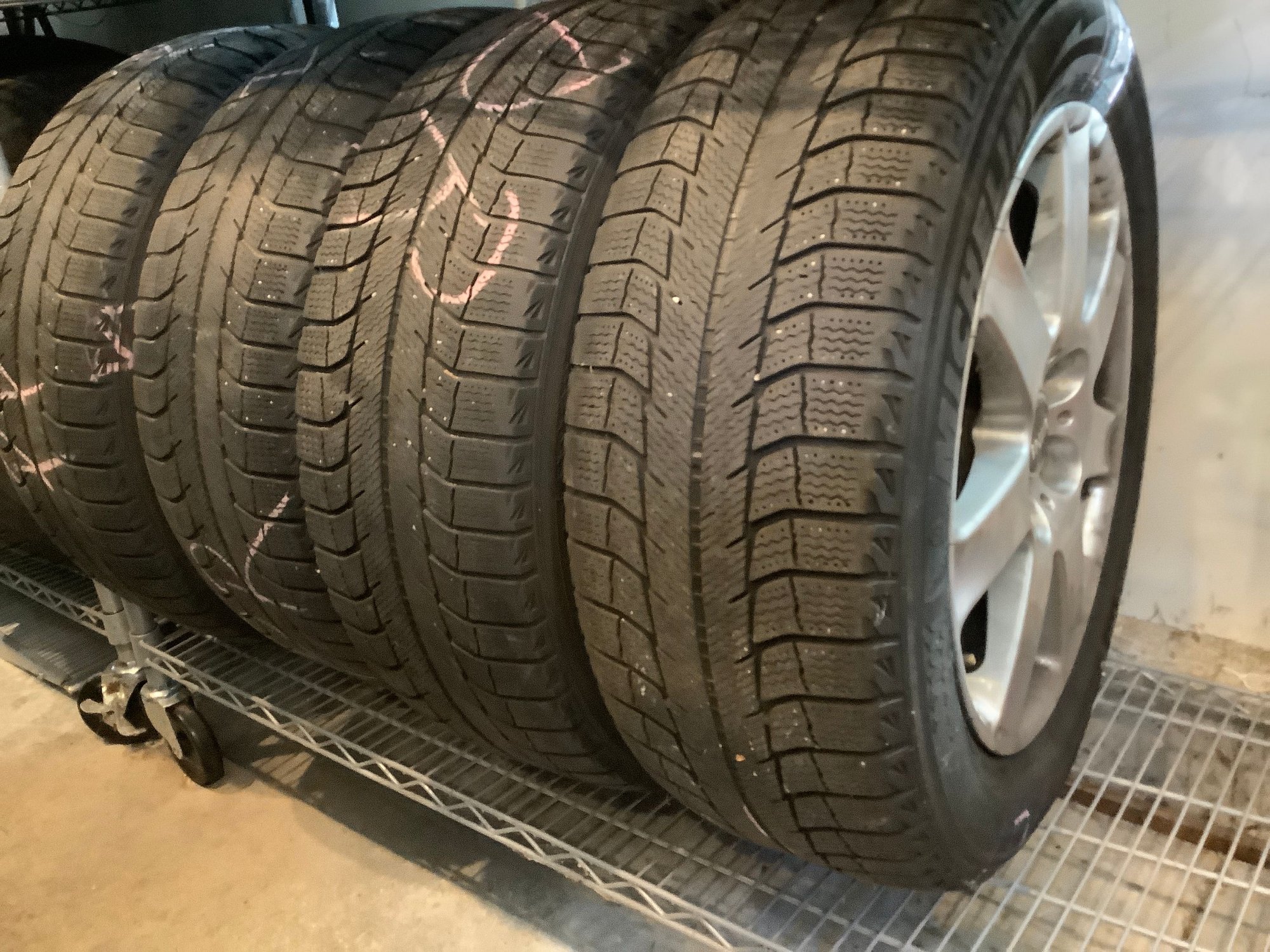 Accessories - Four tires One Season  Michelin Snows on Rial Alloys wheels  R60 with wheel locks - Used - 2012 to 2021 Mini R60: Countryman - Wellesley, MA 02482, United States