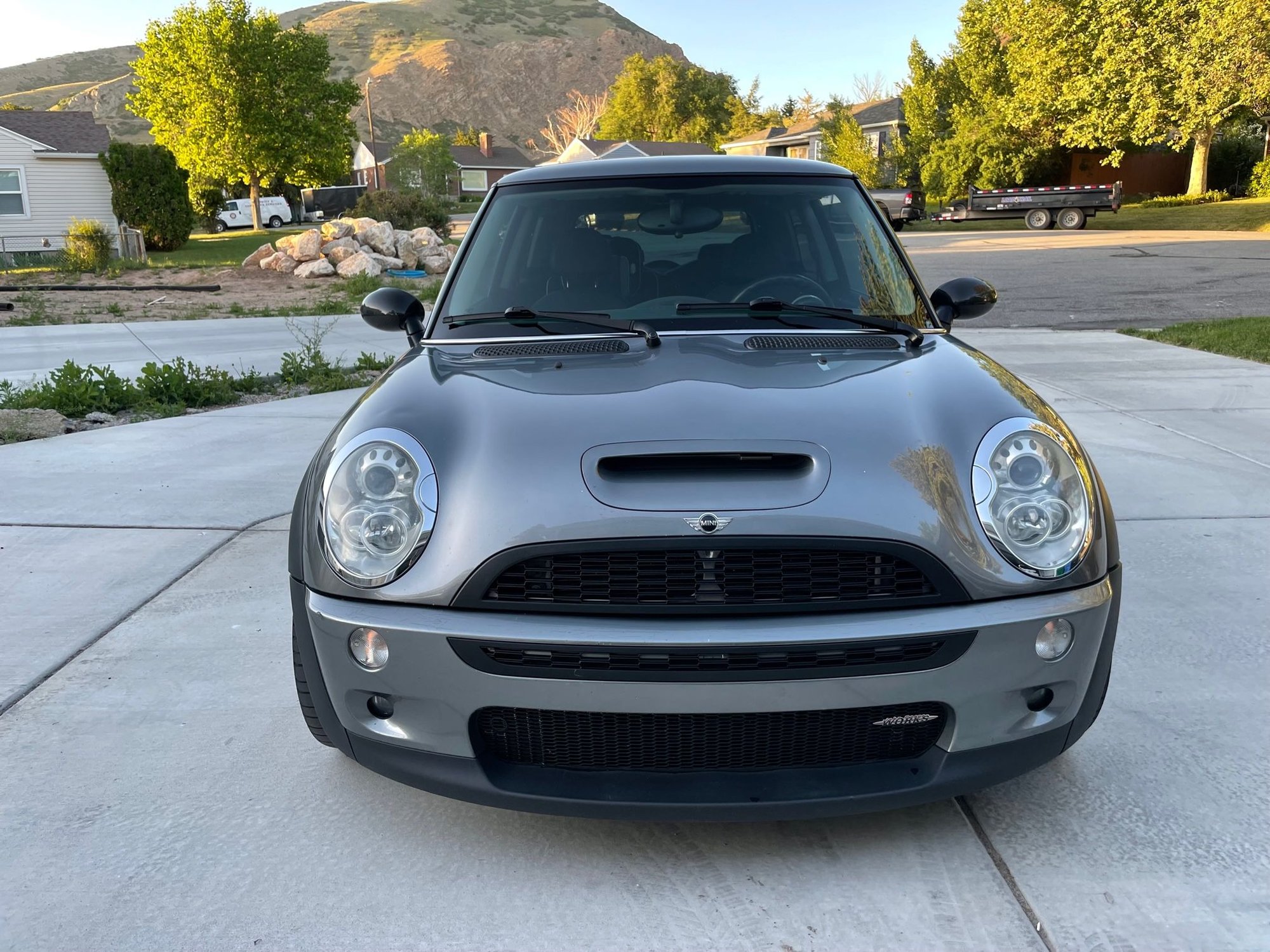 2006 Mini R53: "Mk I" Mini Cooper S - 2006 Mini Cooper JCW Dark Silver 82K miles, w/LSD - Utah - Used - VIN WMWRE33526TL22466 - 82,000 Miles - 4 cyl - 2WD - Manual - Hatchback - Gray - Salt Lake City, UT 84109, United States