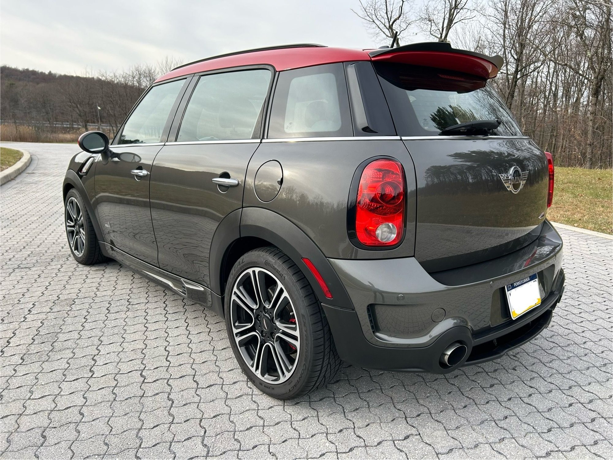 2013 Mini R60: Countryman - 2013 Countryman JCW - 72k miles - Used - VIN WMWXD1C50DWM28618 - 72,549 Miles - 4 cyl - Manual - SUV - Gray - Palmerton, PA 18071, United States