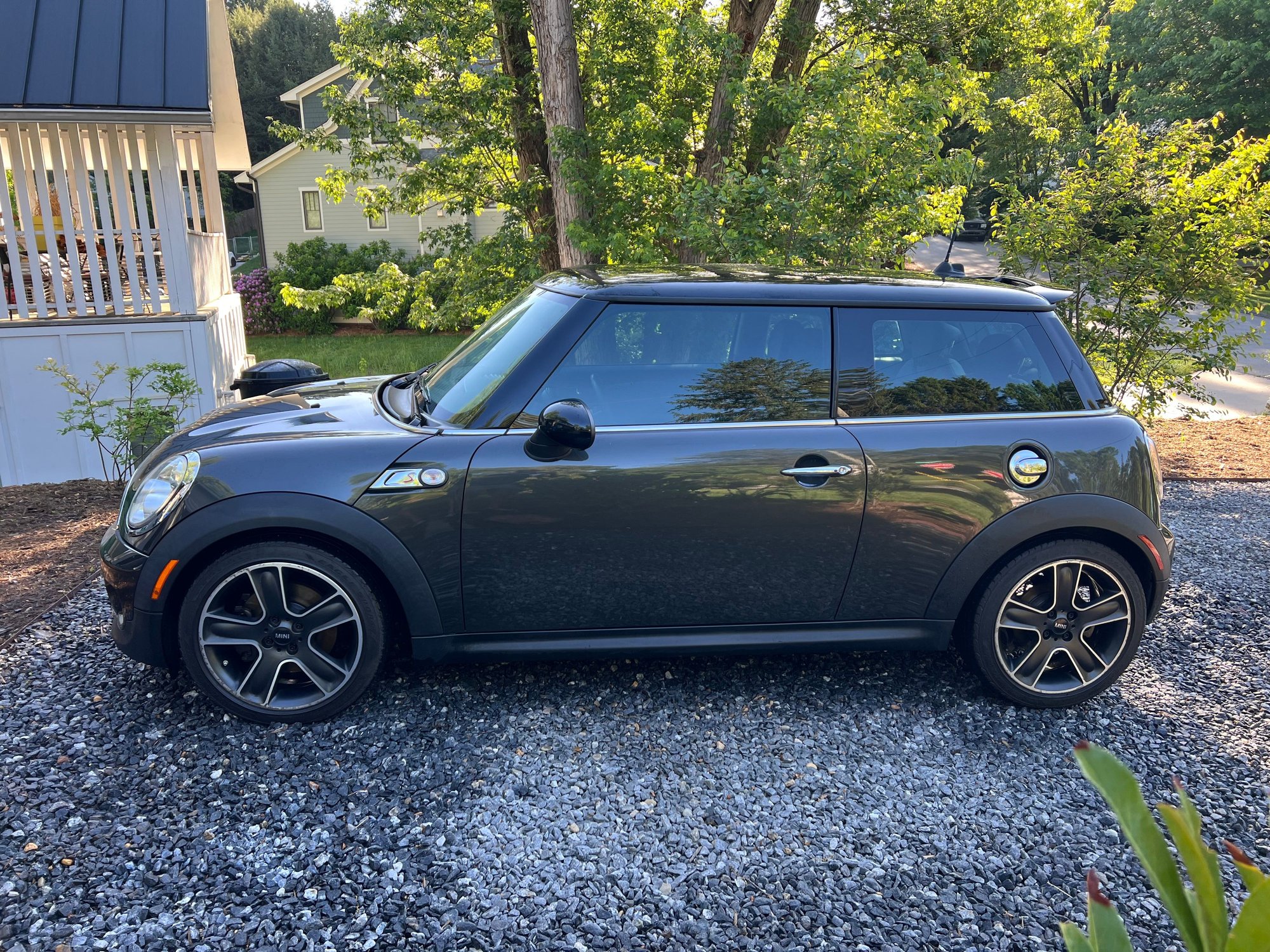 2012 Mini R56: "Mk II" Mini Hatch/Hardtop range - 2012 Mini Cooper S - Used - VIN WMWSV3C52CTY26741 - 104,000 Miles - 4 cyl - 2WD - Manual - Hatchback - Gray - Asheville, NC 28806, United States