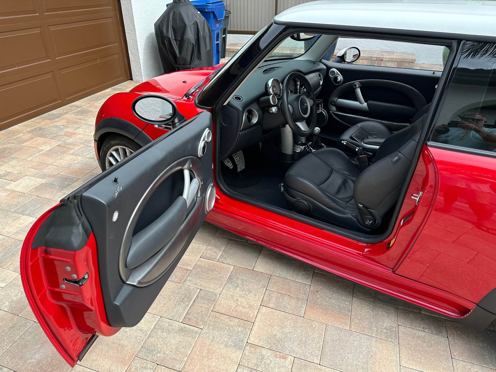 2006 Mini R53: "Mk I" Mini Cooper S - Mini Cooper S 2006 - Used - VIN WMWRE335X6TL15913 - 59,200 Miles - 4 cyl - 2WD - Manual - Coupe - Red - St. Petersburg, FL 33715, United States