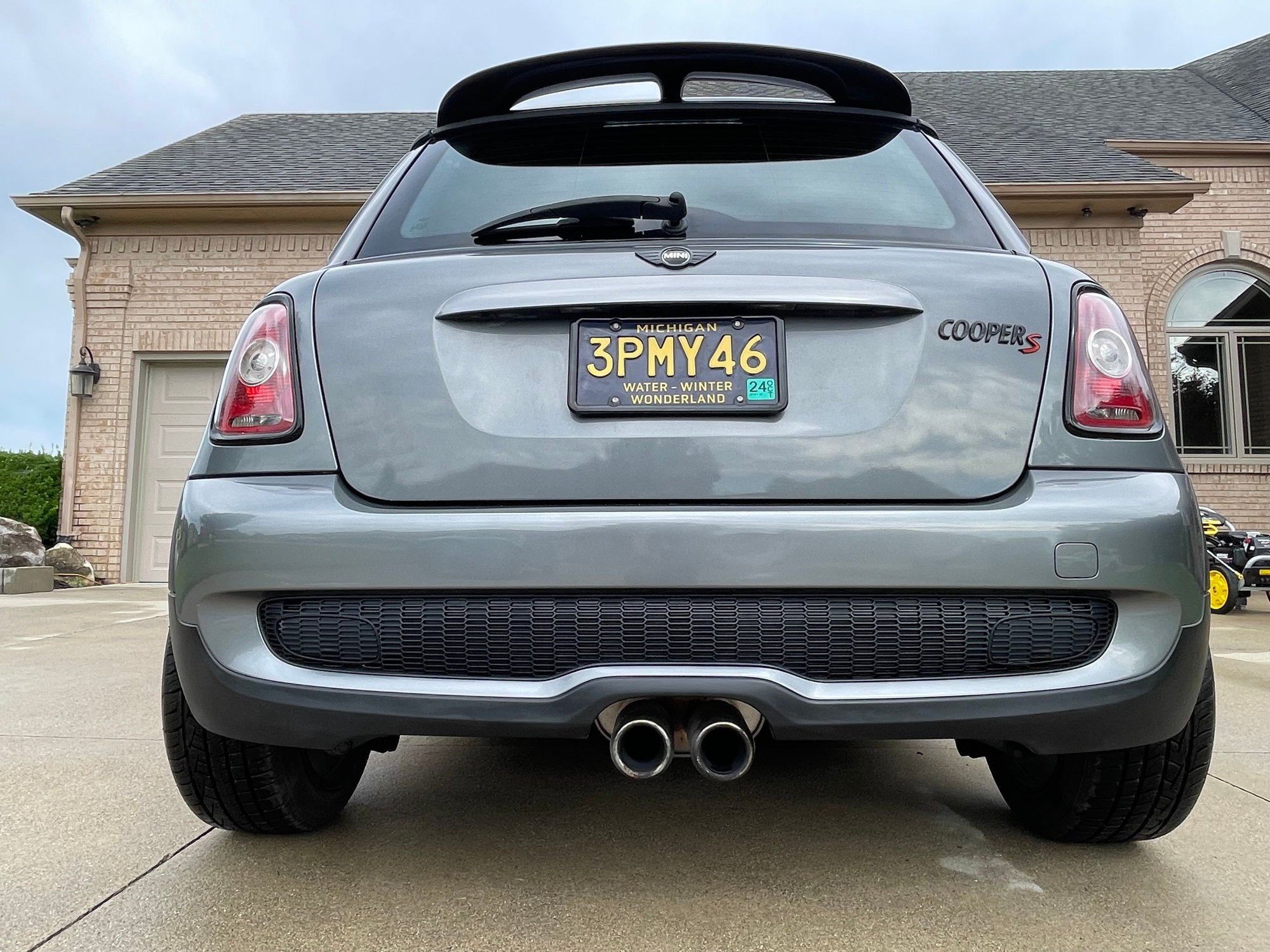2010 Mini R56: "Mk II" Mini Hatch/Hardtop range - 2010 MINI Cooper S (R56) Stage 2 Tuned - Used - VIN WMWMF7C57ATZ70540 - 87,000 Miles - 4 cyl - 2WD - Automatic - Hatchback - Silver - Chesterfield Twp, MI 48051, United States