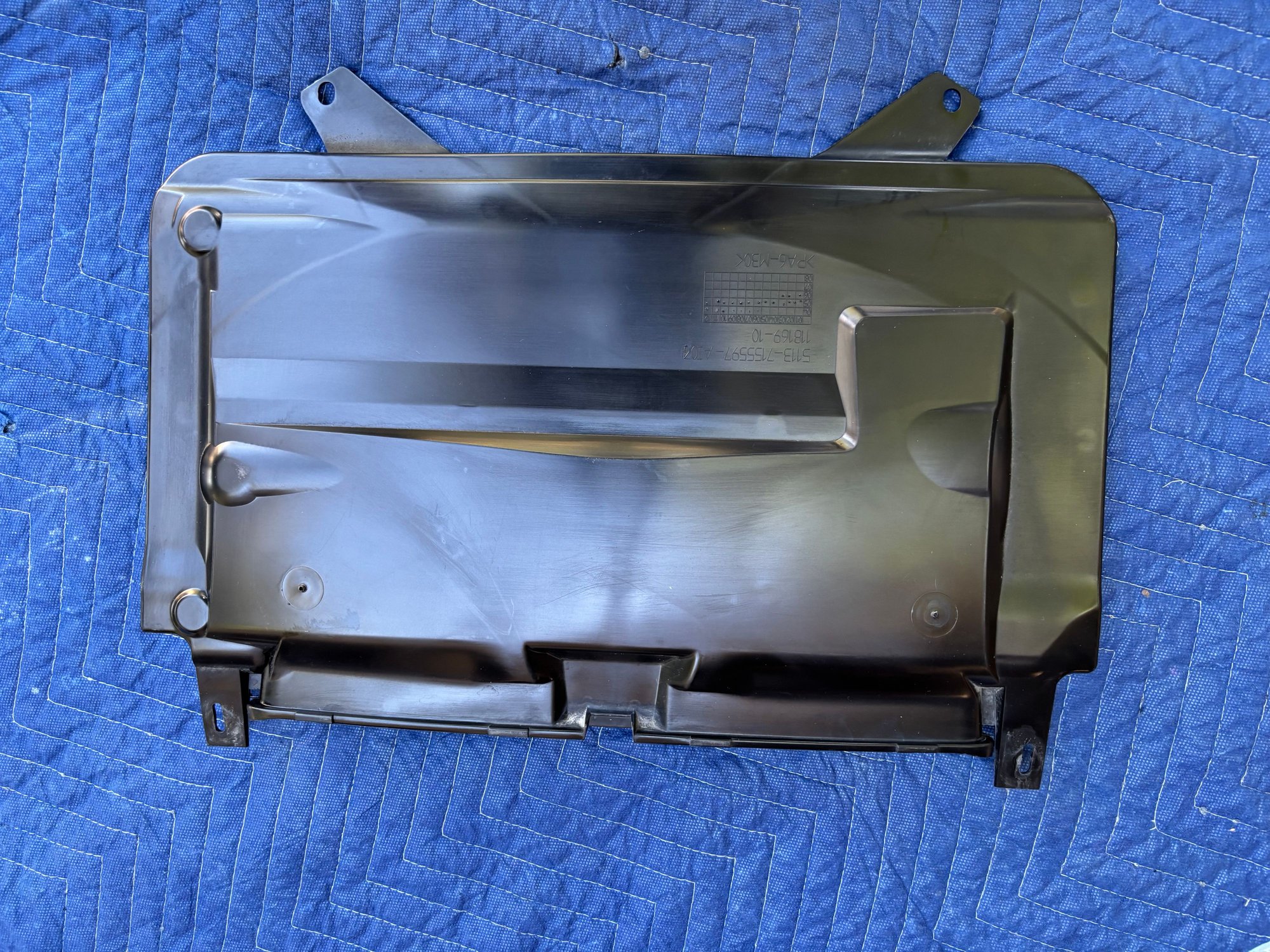 Exterior Body Parts - GENUINE MINI Air Duct Tray - Used - 2002 to 2008 Mini Cooper - Cedar Park, TX 78641, United States