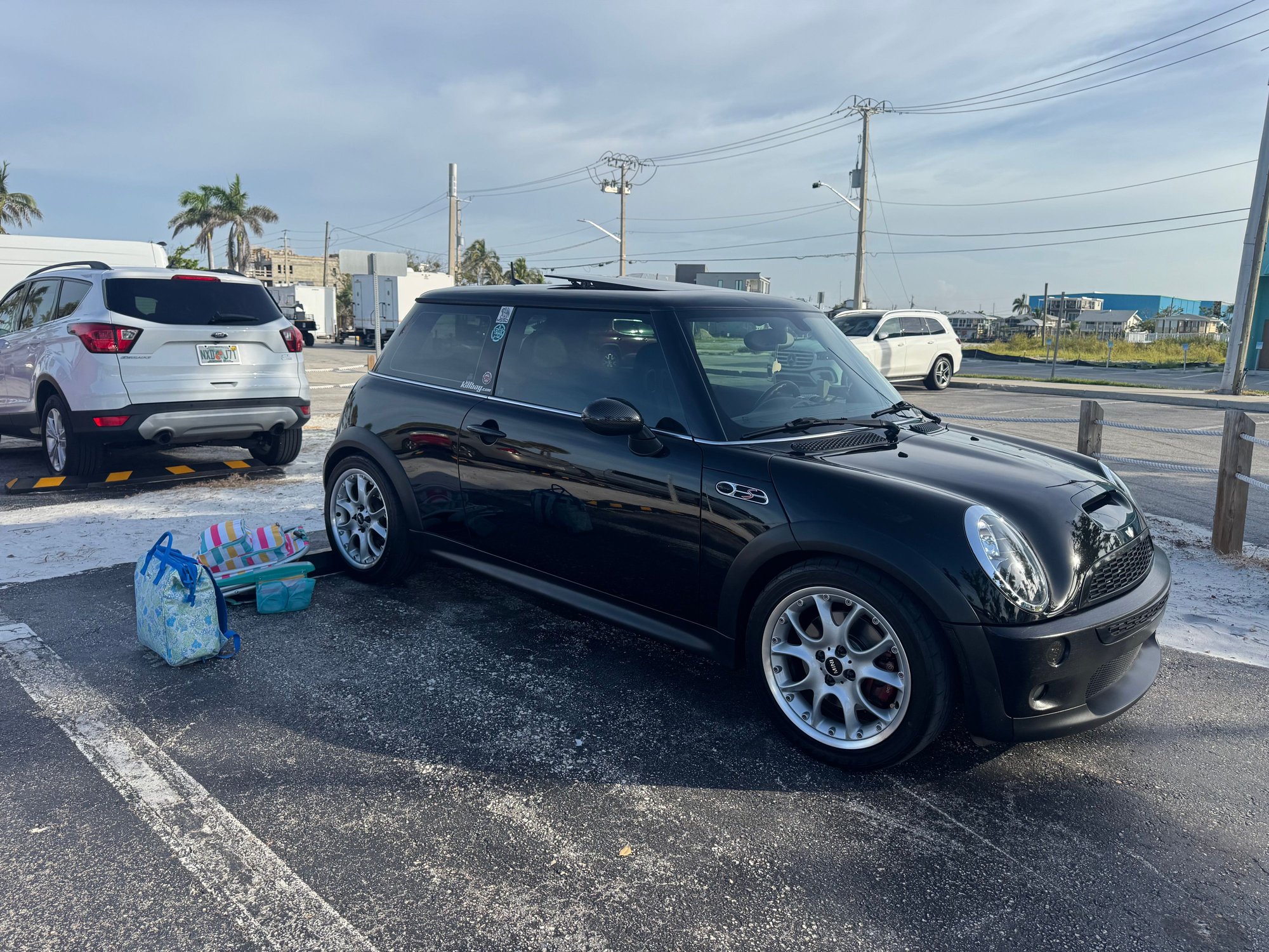 What�s nice am getting here early, R53 in easy to park in some of the bigger spots and leaves plenty of room for activities.