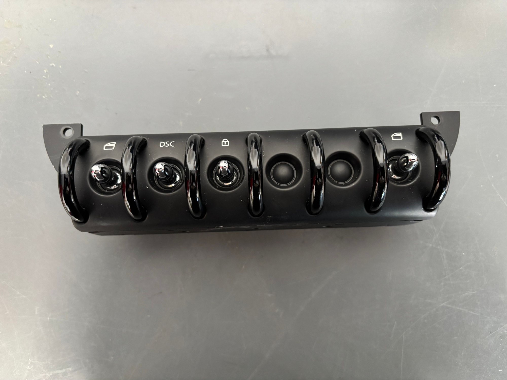 Miscellaneous - GENUINE MINI Center Dash Components - Used - 2002 to 2008 Mini Cooper - Cedar Park, TX 78641, United States