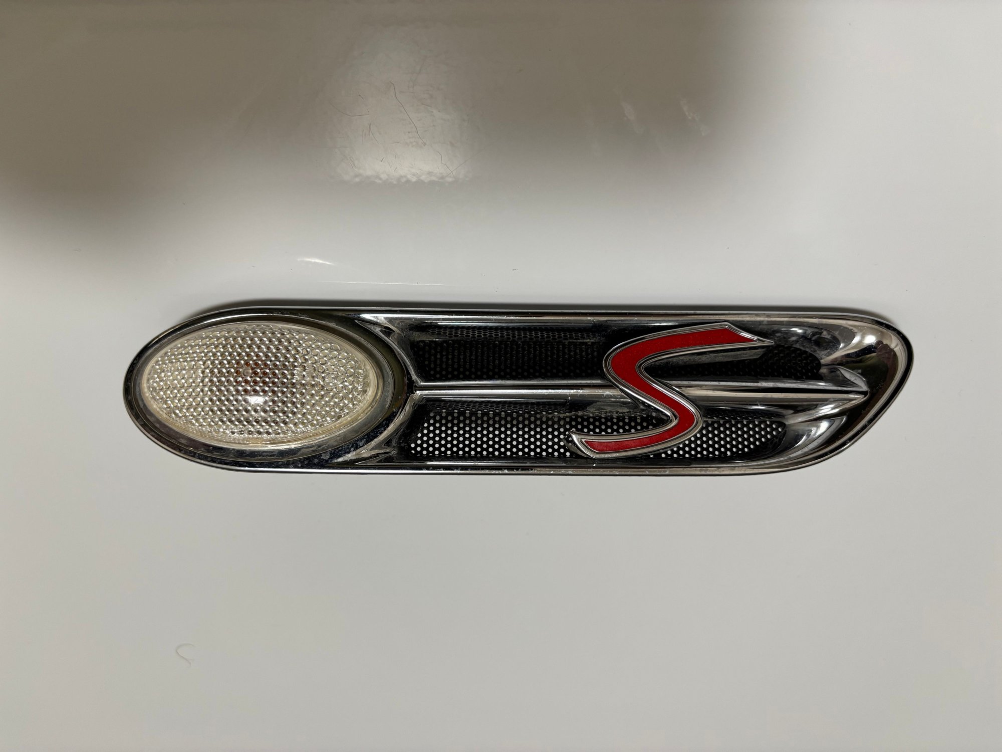 Lights - GENUINE MINI Finisher Chrome Side Market Vents with Mounted Turn Light - Used - 2002 to 2008 Mini Cooper - Cedar Park, TX 78641, United States