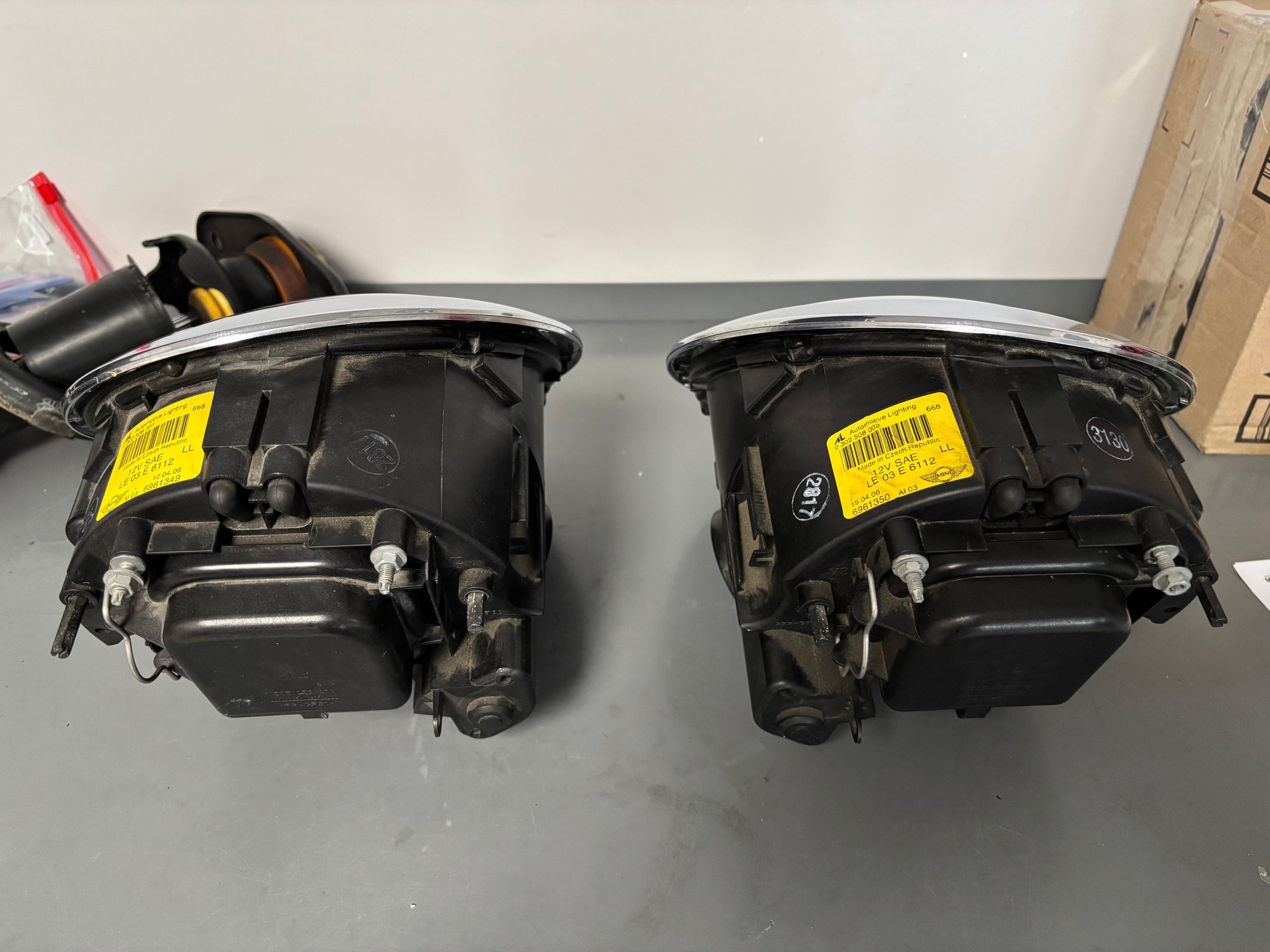 Lights - GENUINE MINI Headlight Assemblies - Used - 2002 to 2008 Mini Cooper - Cedar Park, TX 78641, United States