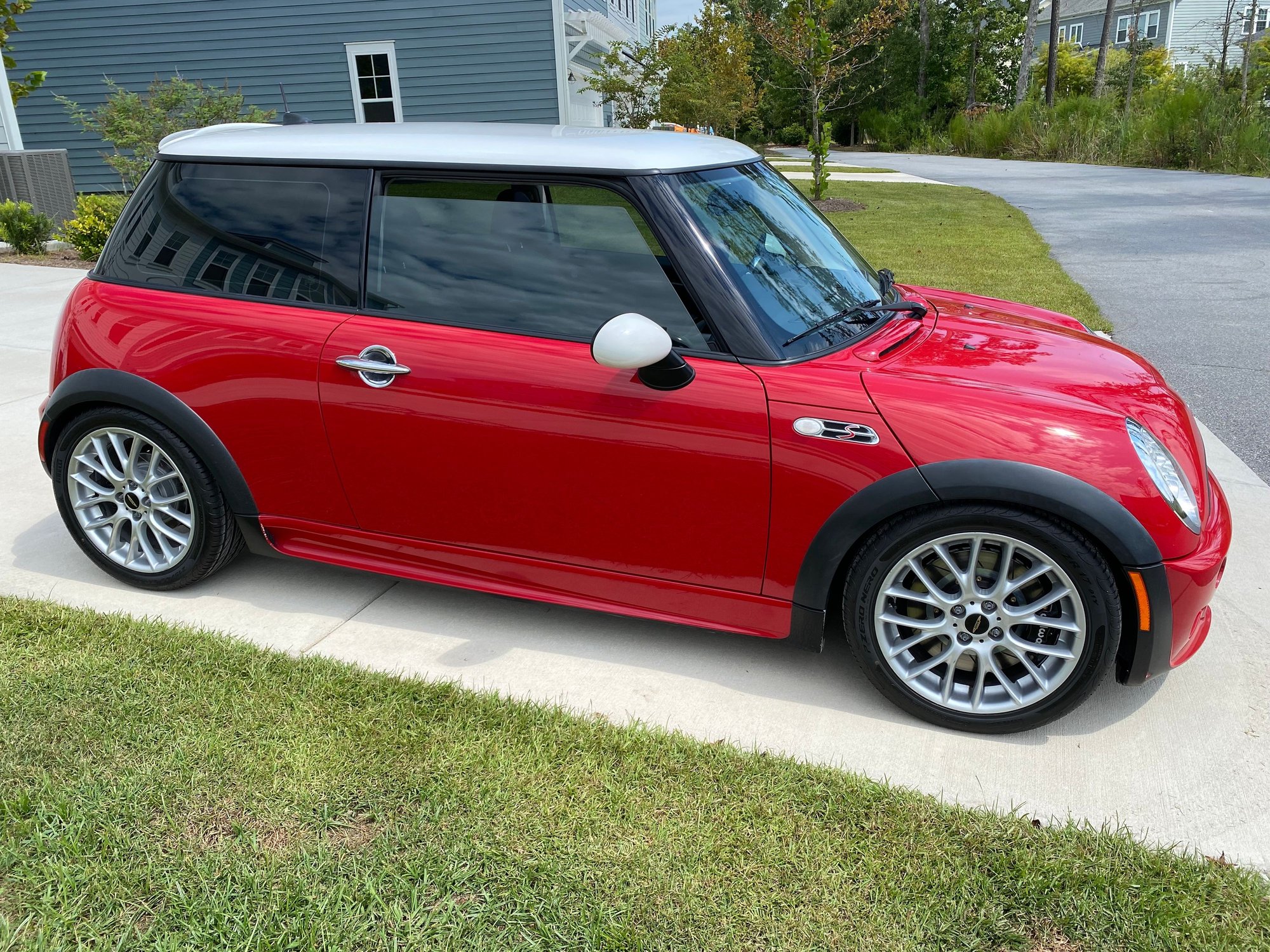 2006 Mini R53: "Mk I" Mini Cooper S - Mini Cooper S 2006 - Used - VIN WMWRE335X6TL15913 - 59,200 Miles - 4 cyl - 2WD - Manual - Coupe - Red - St. Petersburg, FL 33715, United States