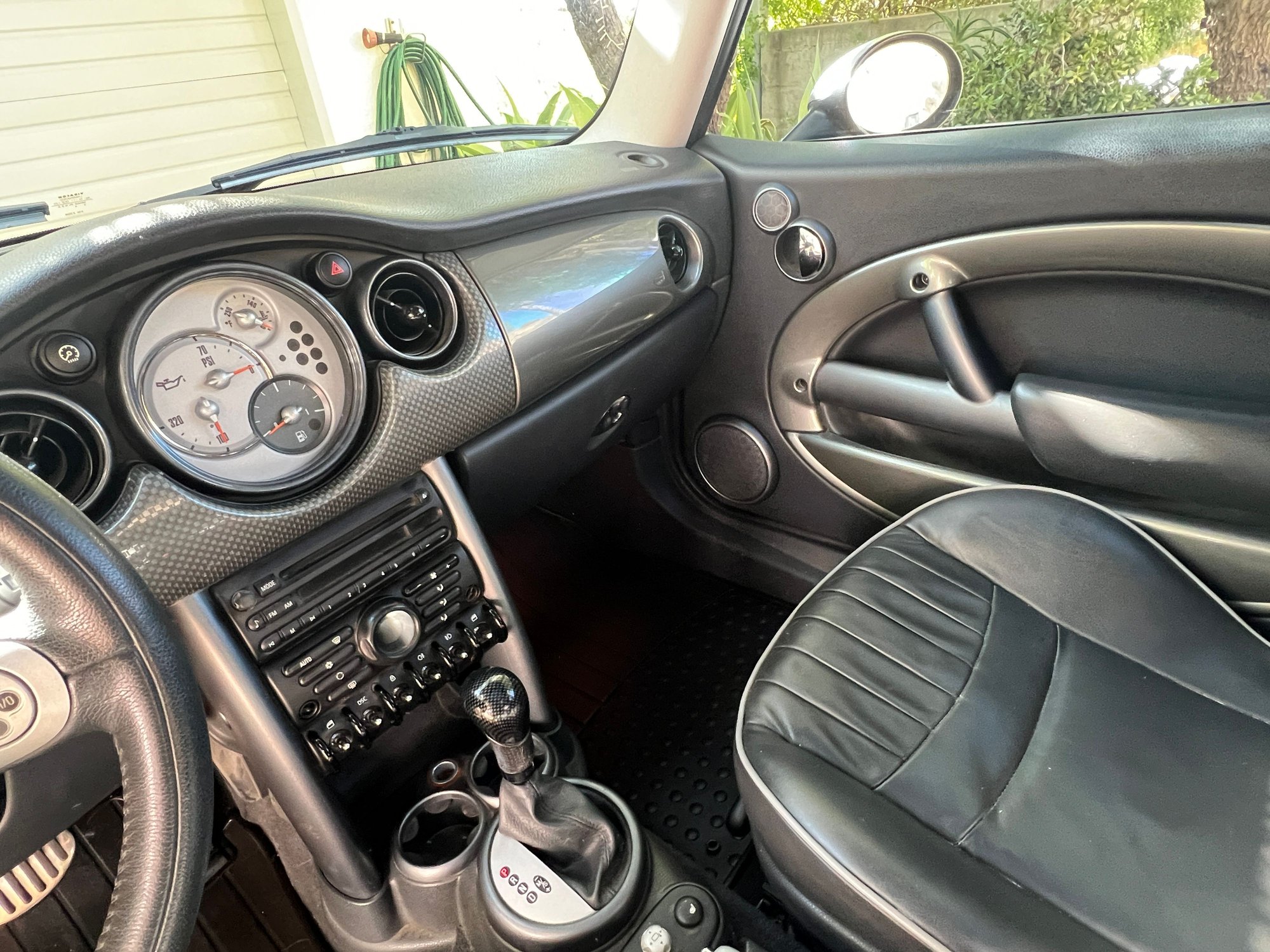 2006 Mini R53: "Mk I" Mini Cooper S - 2006 MINI Cooper S 30,640 miles - Used - VIN WMWRE33536TJ35513 - 30,640 Miles - 4 cyl - 2WD - Automatic - Hatchback - Gray - West Hills (los Angeles), CA 91304, United States