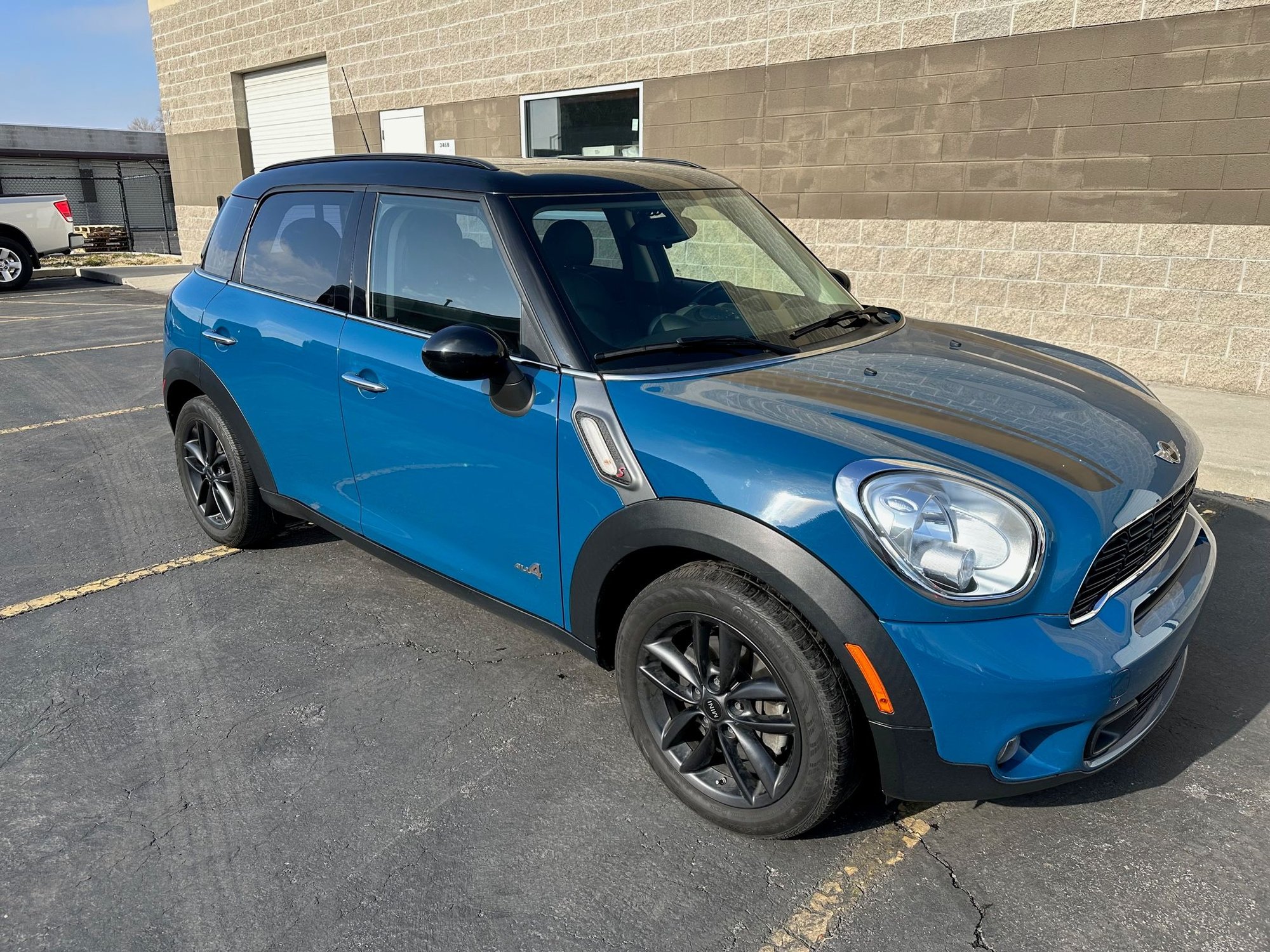 2012 Mini R60: Countryman - 2012 Countryman S ALL4 6 Speed - Used - VIN WMWZC5C59CWM11981 - 95,258 Miles - 4 cyl - AWD - Manual - Hatchback - Blue - Bountiful, UT 84010, United States
