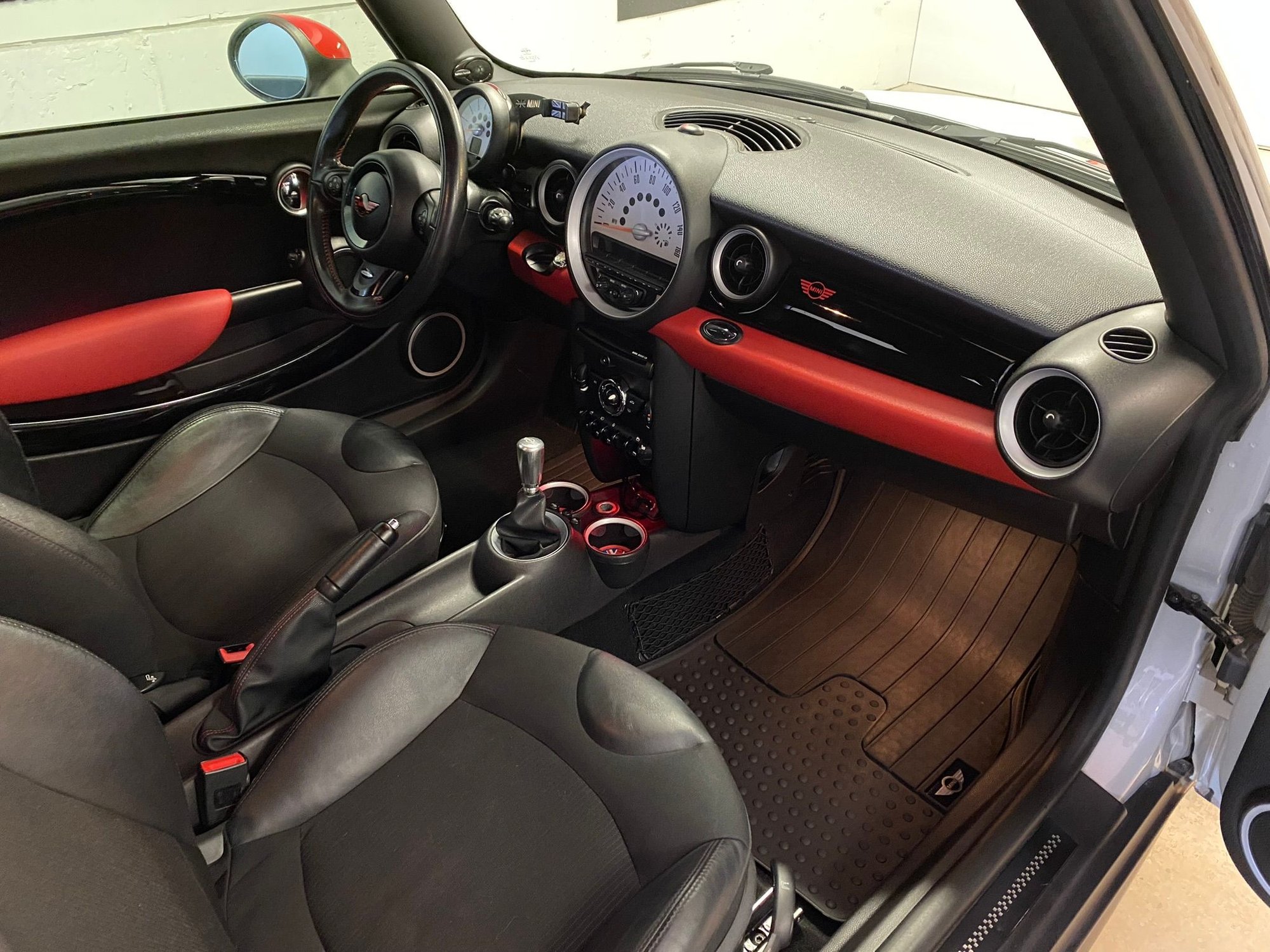 2013 Mini R56: "Mk II" Mini Hatch/Hardtop range - 2013 Mini Cooper S with JCW interior package, 6 speed manual - Used - VIN WMWSV3C57DT478176 - 4 cyl - 2WD - Manual - Hatchback - Silver - Colorado Springs, CO 80904, United States