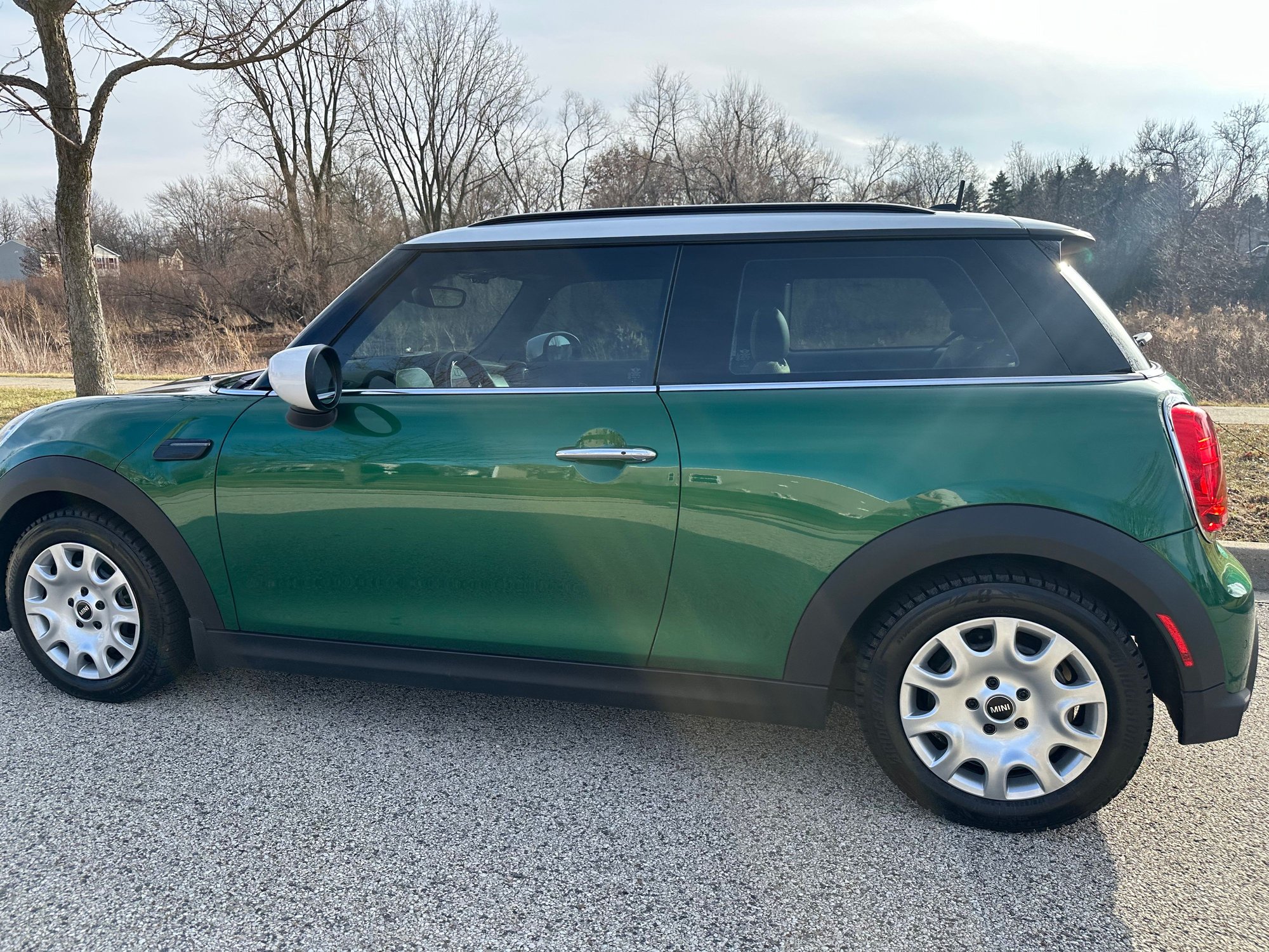 2024 Mini F56: Mini Hatch/Hardtop - 2024 Mini Cooper Hardtop 3-door 6spd - Green on Tan with Low Miles! - Used - VIN WMW33DH08R2U53099 - 12,900 Miles - 3 cyl - 2WD - Manual - Hatchback - Other - Madison, WI 53705, United States