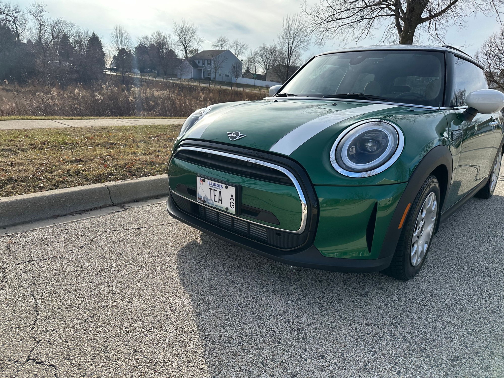 2024 Mini F56: Mini Hatch/Hardtop - 2024 Mini Cooper Hardtop 3-door 6spd - Green on Tan with Low Miles! - Used - VIN WMW33DH08R2U53099 - 12,900 Miles - 3 cyl - 2WD - Manual - Hatchback - Other - Madison, WI 53705, United States