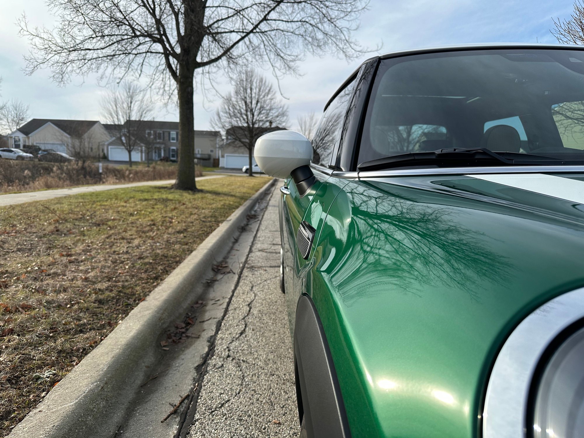 2024 Mini F56: Mini Hatch/Hardtop - 2024 Mini Cooper Hardtop 3-door 6spd - Green on Tan with Low Miles! - Used - VIN WMW33DH08R2U53099 - 12,900 Miles - 3 cyl - 2WD - Manual - Hatchback - Other - Madison, WI 53705, United States