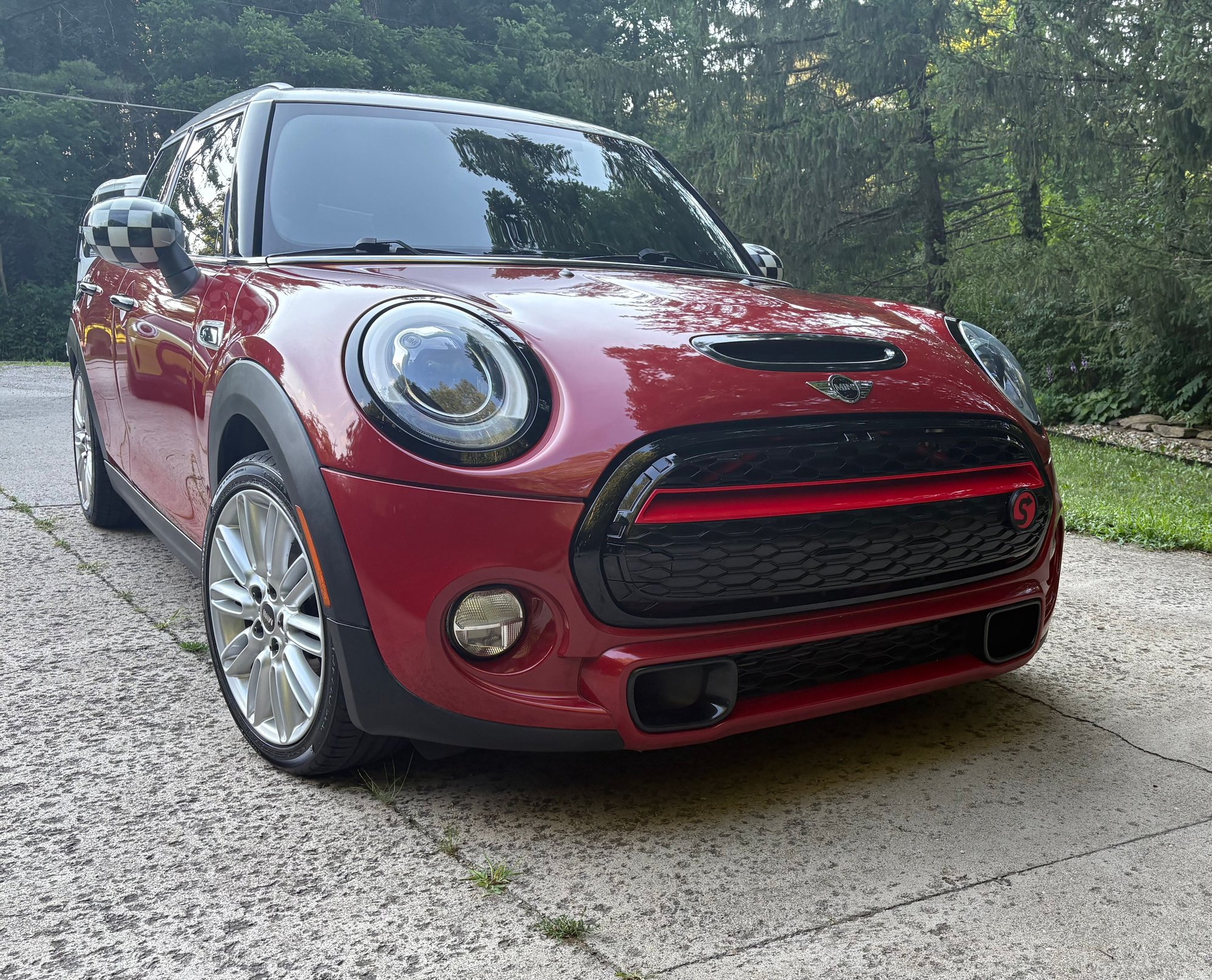 2015 Mini F55: 5-door Hatch - 2015 Mini Cooper S F55 - Used - VIN WMWXU3C50F2B61960 - 64,840 Miles - 4 cyl - 2WD - Manual - Hatchback - Red - Delaware, OH 43015, United States