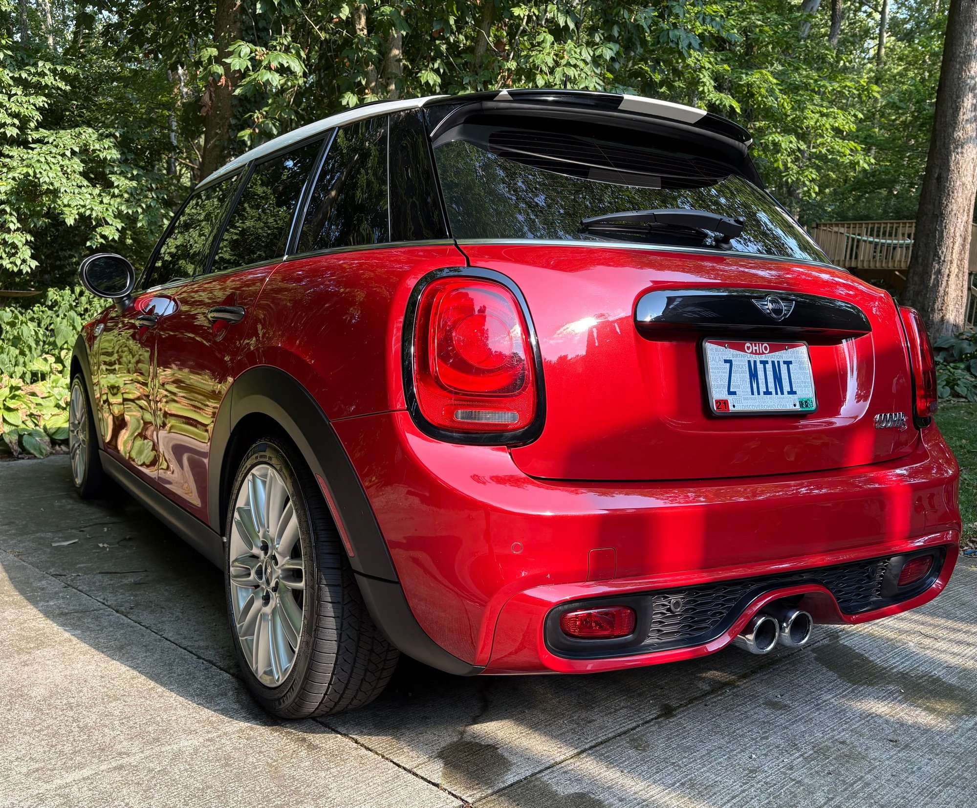 2015 Mini F55: 5-door Hatch - 2015 Mini Cooper S F55 - Used - VIN WMWXU3C50F2B61960 - 64,840 Miles - 4 cyl - 2WD - Manual - Hatchback - Red - Delaware, OH 43015, United States
