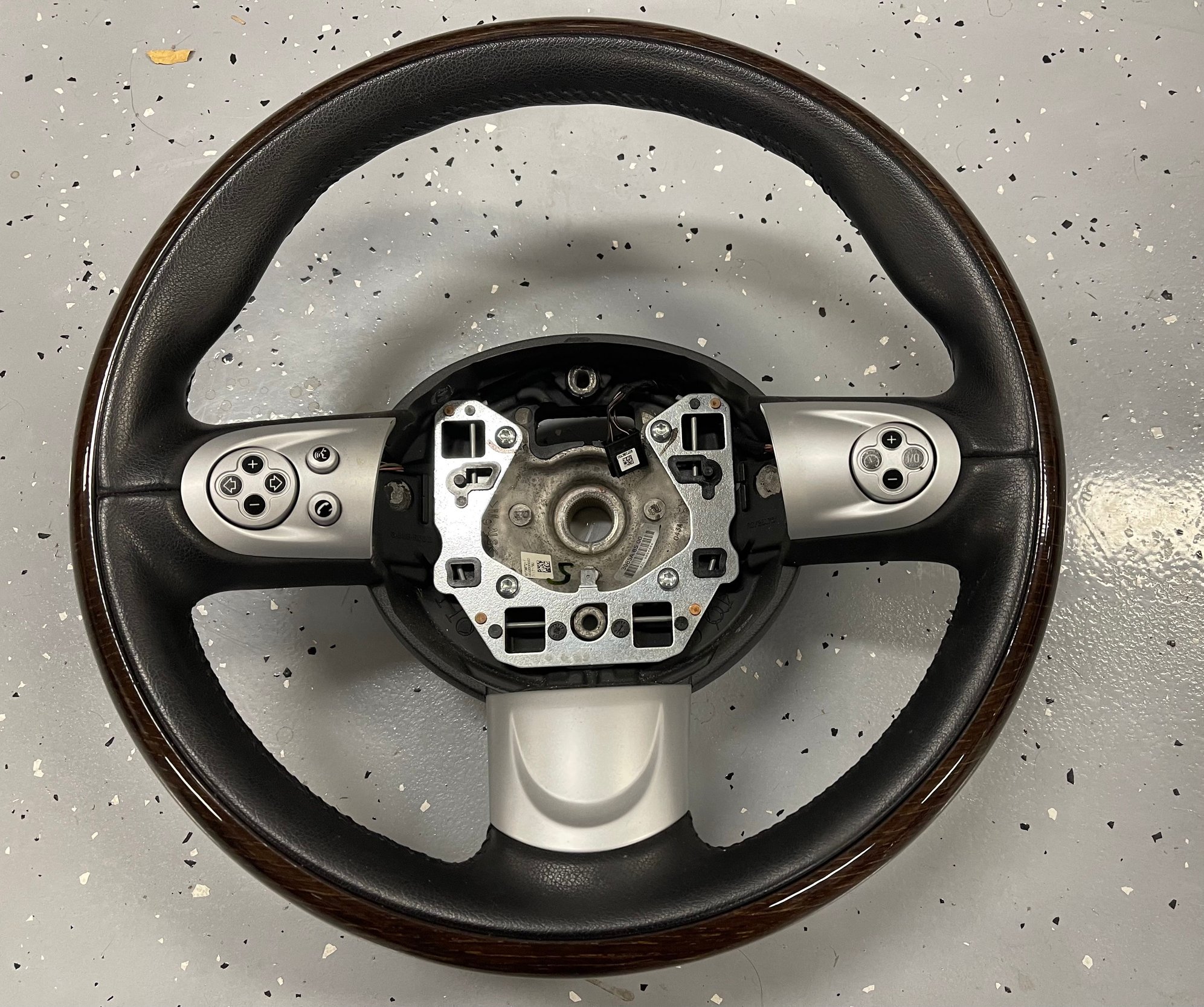 Interior/Upholstery - Wood grain steering wheel - Used - 2007 to 2013 Mini All Models - Henderson, NV 89015, United States