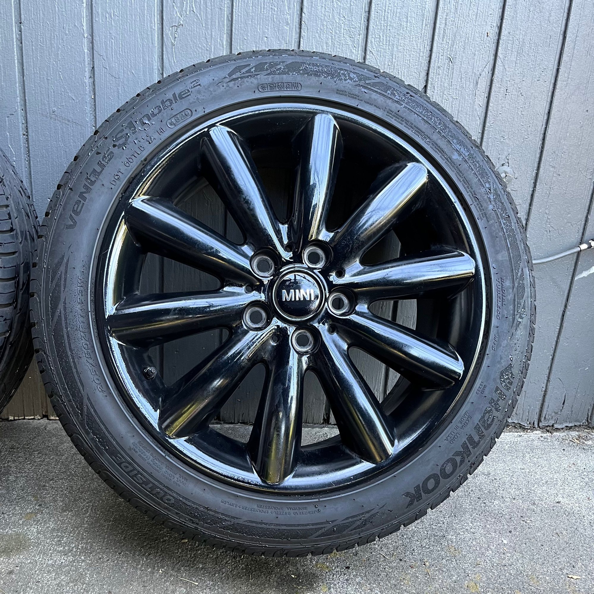 Wheels and Tires/Axles - 17" Mini Style 499 Cosmos Wheels trade for 16" Mini Wheels - Used - 2014 to 2020 Mini F56: Mini Hatch/Hardtop - 2014 to 2020 Mini F55: 5-door Hatch - 2016 to 2021 Mini Convertible - Portland, OR 97124, United States