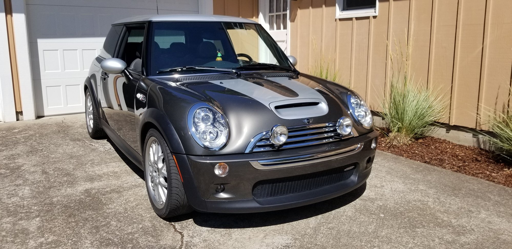 2006 Mini R53: "Mk I" Mini Cooper S - Excellent and Rare 2006 JCW for Sale - Used - VIN WMWRE33536TL18068 - 39,400 Miles - 4 cyl - 2WD - Manual - Hatchback - Gray - Eugene, OR 97404, United States