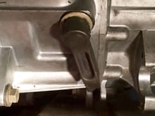 Shifter arm where throw out bearing should be in contact w/ pressure plate splines