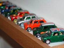 web hotwheel shelf