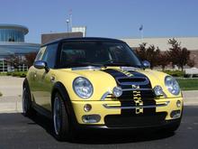 9276Mini Cooper at School front view