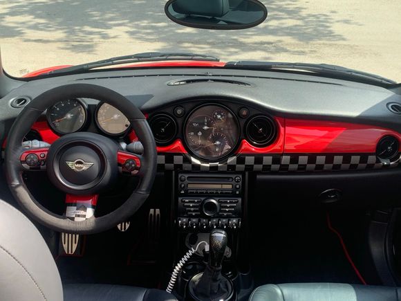 Custom design dashboard and steering wheel
