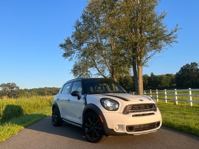 2015 Mini Cooper Countryman - 2015 Mini Cooper Countryman ALL4 S - Used - VIN WMWZC5C53FWM19529 - 115,120 Miles - 4 cyl - AWD - Manual - SUV - White - Monroe, CT 06468, United States