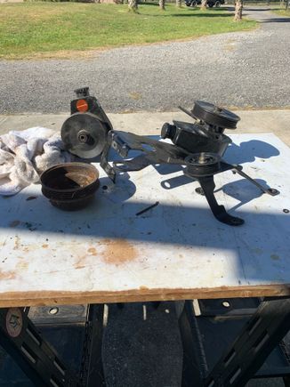Serpentine accessories and brackets