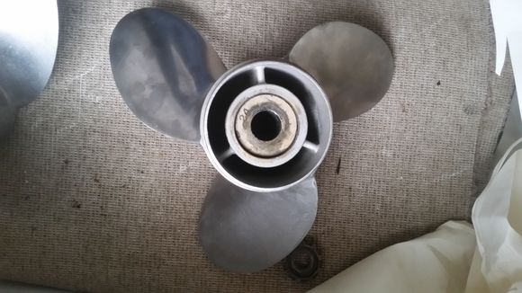 23" pitch bottom